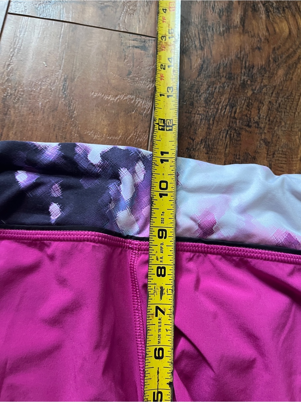 lululemon athletica Magenta Athletic Shorts with Patterned Waistband - Picture 4 of 8